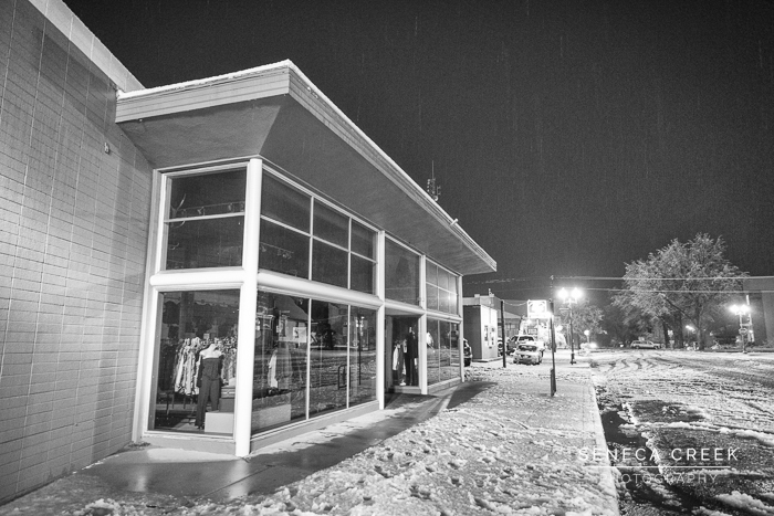 SenecaCreekPhotography.com Wild Women Exhibition Boarding House Gallery_160507-SCP10152-53 Black and White